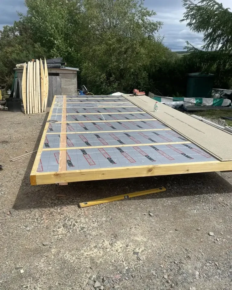 Shepherds hut kingspan subfloor insulation